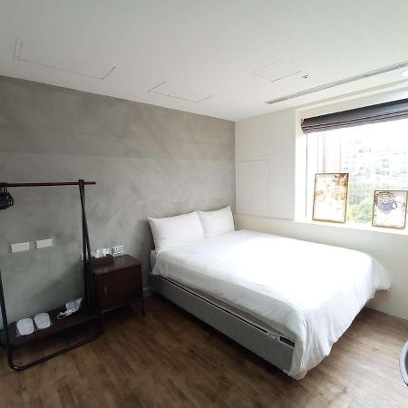 Meworld Hotel - Daan Taipei Exterior photo