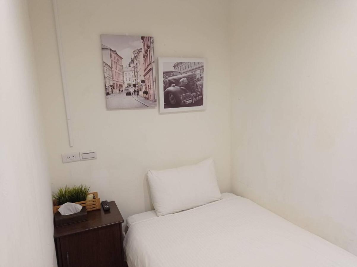 Meworld Hotel - Daan Taipei Exterior photo
